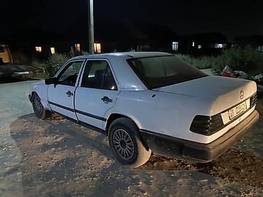 панель 124 мерс: Mercedes-Benz W124: 1989 г., 2.3 л, Механика, Бензин, Седан — 5