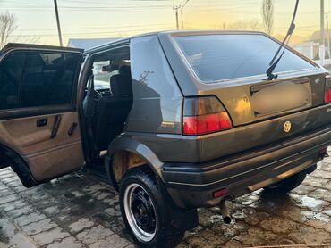 Volkswagen: Volkswagen Golf: 1989 г., 1.8 л, Механика, Бензин, Хэтчбэк — 2