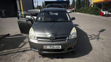Toyota: Toyota Corolla Verso: 2004 г., 1.8 л, Робот, Бензин, Минивэн