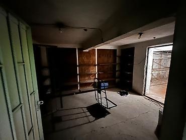 склады бишкек: Складское помещение/подвал с полками 80 м2 Удобная локация . Район — 5
