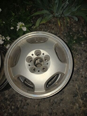 cruze teker: İşlənmiş Disk təkər Mercedes-Benz R 15, 5 Boltlu