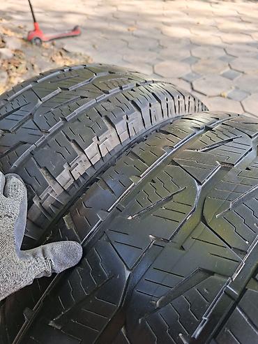 952 2: Шины 285 / 60 / R 18, Всесезонная, Б/у, Комплект, Внедорожные (АТ/МТ), Bridgestone — 1