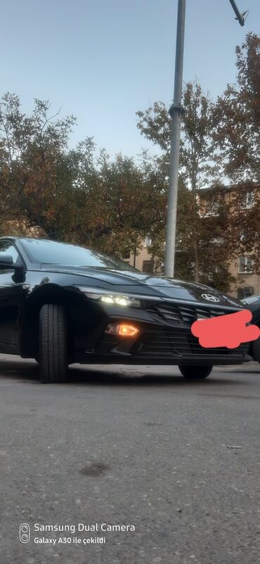 подлокотник для дэу нексия: Hyundai Elantra – qara rəngli, sedan kuzov. Xarici: - Kəskin xətli ön