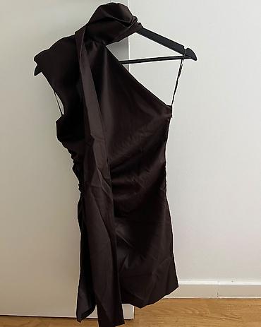 stradivarius komplet: Zara haljina na jedno rame, XS — 1