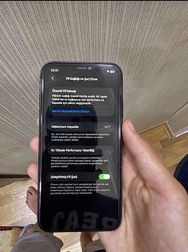 z flip 7: IPhone 11, 128 GB, Qara, Face ID — 3