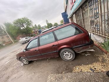 Volkswagen: Volkswagen Passat: 1995 г., 2 л, Механика, Бензин, Универсал — 3