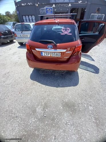 Toyota: Toyota Yaris: 1.5 l. | 2015 έ. Χάτσμπακ — 2