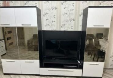 tv alti mebel: Düz TV altlığı, Polkalı, Laminat