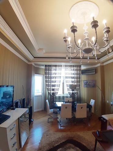 aaaf parkda satilan evler: 2 otaqlı, Yeni tikili, 57 kv. m — 1