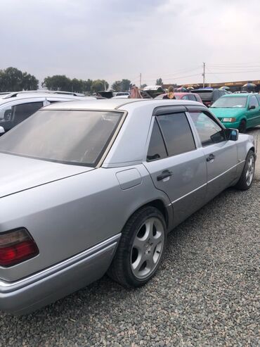 мерс 124 e500: Mercedes-Benz E 320: 1993 г., 3.2 л, Автомат, Бензин, Седан