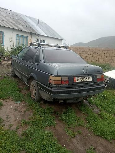 2 8: Volkswagen Passat: 1989 г., 1.8 л, Механика, Бензин, Седан — 2