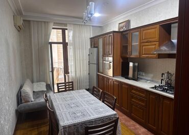 квартира на час в оше: 28 May metrosuna yaxin ərazidə yeni tikilidə 19 mərtəbəli binanin 5