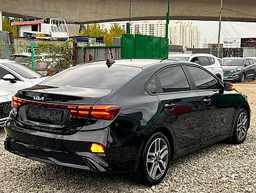 passat b 8: Kia K3: 2021 г., Седан — 3