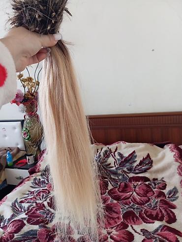 rezin botlar: Süni saç hörgüsü/saç tutması – uzun sarı ombre tonunda - Növ: saç — 1