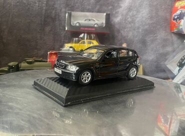 Avtomobil modelləri: BMW, 2004 il, 1:35, Dəmir, Ödənişli çatdırılma — 9