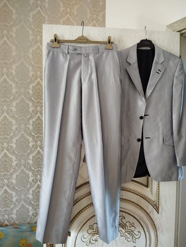 Kostyumlar: Kastum 40 L razmer alinib 299 azn təzə — 4