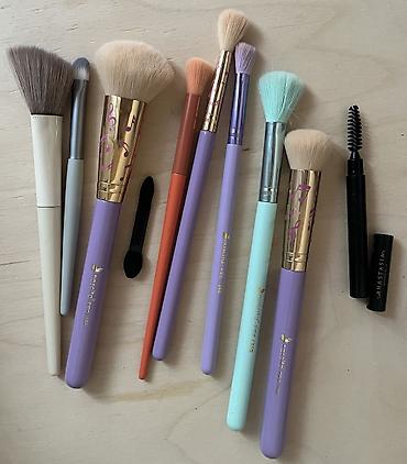 makyaj çantası: Qarışıq fırçalar 🔜 tonal krem konsilır rumyana ten highlighter qaş — 2