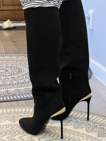 Женская обувь: Сапоги, 36.5, цвет - Черный