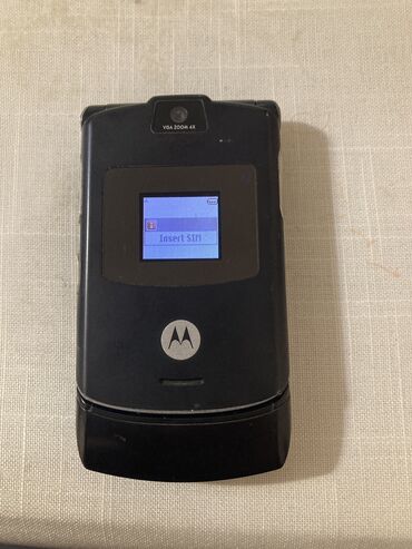 motorola б у: Motorola Razr2 V8, < 2 ГБ, цвет - Черный, Кнопочный