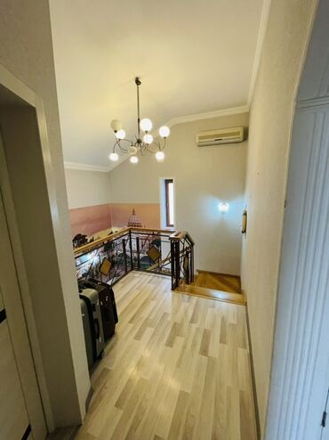 Həyət evləri və villaların satışı: 7 otaqlı, 150 kv. m — 30