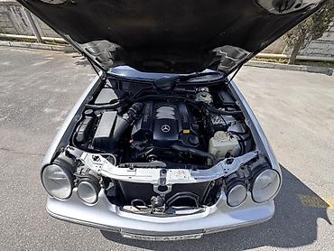 mersedes e 240: Mercedes-Benz E 240: 2.4 l | 2000 il Sedan — 1