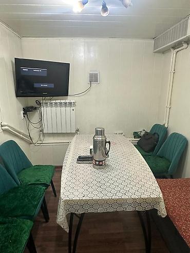 Продажа коттеджей и домов: Продается частный дом с ухоженным двором и светлой верандой-зимним — 16