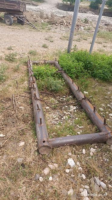 015 maşını: Mavi rəngli MTZ 80 tipli traktor lafet və mala sürülən traktordu real — 8