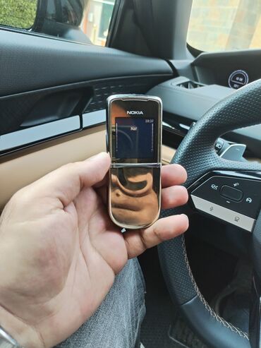 чехлы на телефон флай: Nokia 8 Sirocco, 2 ГБ, цвет - Золотой, Кнопочный