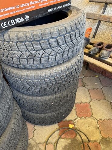 комплект зимней резины: Шины 235 / 55 / R 18, Зима, Комплект, Внедорожные (АТ/МТ), Китай