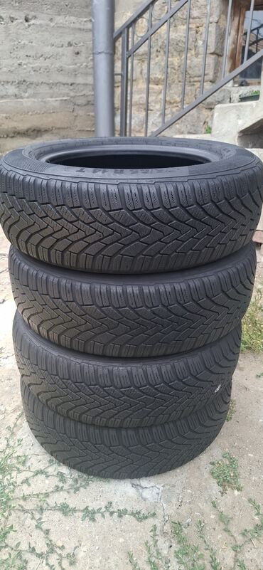 zimske gume kama: 175 65 R14 Continetal. Prodajem 4kom polovne zimske auto gume