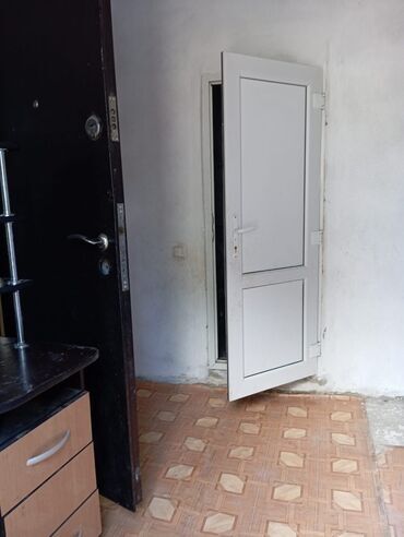 Долгосрочная аренда домов: 30 м², 2 комнаты, Парковка, Забор, огорожен