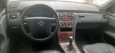 Mercedes-Benz: Mercedes-Benz 220: 2000 г., 2.2 л, Механика, Дизель, Седан