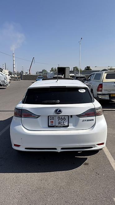 Lexus: Lexus CT: 2012 г., 1.8 л, Автомат, Гибрид, Хэтчбэк — 5