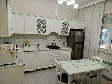 basavik satisi: Uşaqlı ailələr üçün ideal, zövqlə tərtib olunmuş mənzil interyeri — 6
