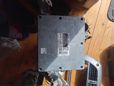 Digər avtomobil ehtiyat hissələri: Toyota Rav 4 ili 2000
Usden cixma orginaldir qiymeti munasib olacaq — 19