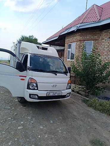 hyundai santa fe 1: Легкий грузовик, Hyundai, Стандарт, 1,5 т, Б/у — 2