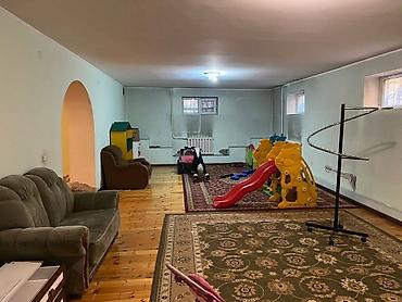 Долгосрочная аренда домов: 330 м², 7 комнат — 4