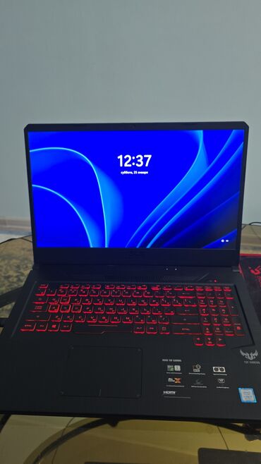 fold 3: Ноутбук, Asus, 128 ГБ ОЗУ, Intel Core i7, 17.3 ", Б/у, Игровой