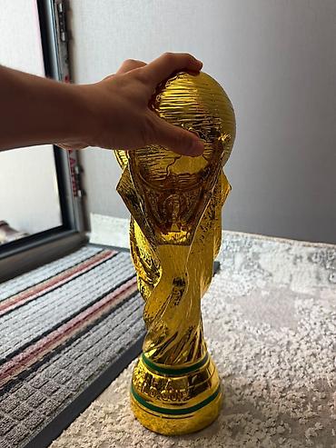 кубоки: Кубок мира по футболу — реплика трофея - Высота: 44 см - Диаметр — 3