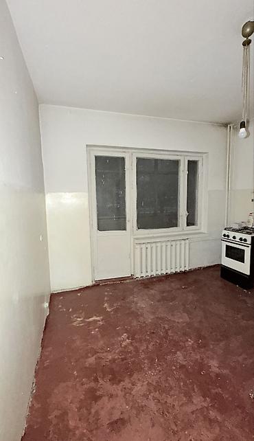 продажи: 1 комната, 35 м², 105 серия, 1 этаж, Требуется ремонт — 10