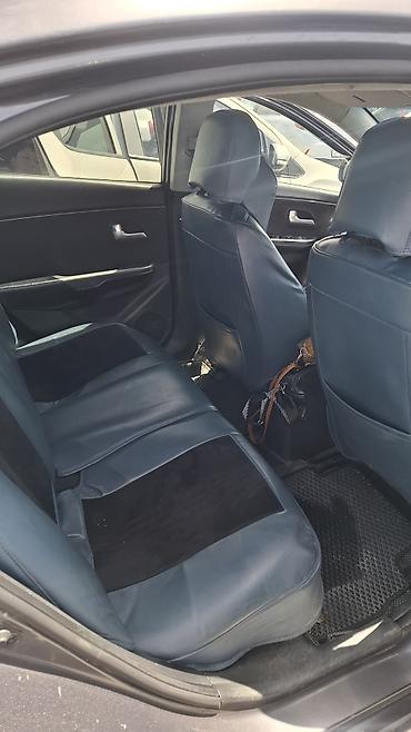 sprinter 4 4: Kia Rio: 2013 г., 1.6 л, Автомат, Бензин, Седан — 3