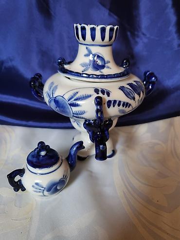 Figure: Kompletan ukrasni samovar Gzhel USSR iz 70ih.godina. Originalni ruski — 2