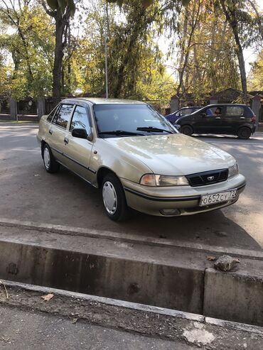 Daewoo: Daewoo Nexia: 2007 г., 1.6 л, Механика, Бензин, Седан