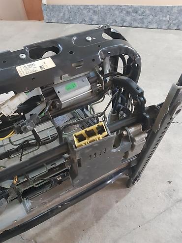bmw e60 stop: Məhsul: Avtomobil üçün elektrik tənzimlənən ön oturacaq karkası — 3