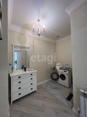 Долгосрочная аренда квартир: 4 комнаты — 12