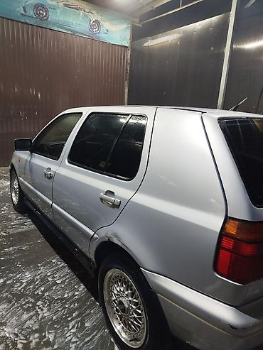 Volkswagen: Volkswagen Golf: 1995 г., 2 л, Автомат, Бензин, Хэтчбэк — 9