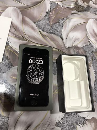 iphone 11pro: IPhone 8, Qara, Qırıq — 2