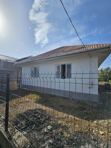 сдаю целый дом: Дом, 100 м², 3 комнаты, Собственник, Косметический ремонт