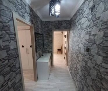 Köhnə tikili: Xetai ray gence pr xezerde bina evi 5/5. 2 otaq ewyali satilir kupca — 2