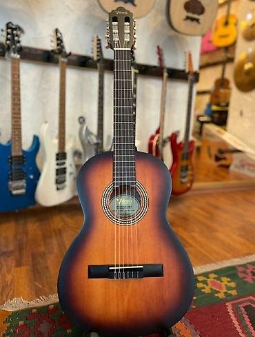 valencia gitara: Valencia VC203csb 3/4 ölçü

Ünvan: Nizami küçəsi 42 — 1